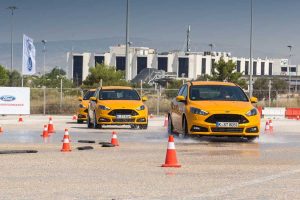 Στα όρια με Ford Focus RS και Mustang V8