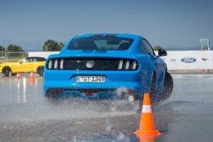 Στα όρια με Ford Focus RS και Mustang V8