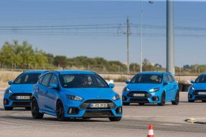 Στα όρια με Ford Focus RS και Mustang V8