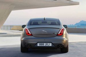 H ισχυρότερη Jaguar sedan έχει τελική 300 χλμ./ώρα (+video)