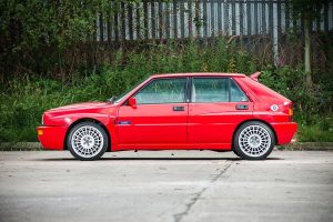 Διάσημος τραγουδιστής πουλάει τη Lancia Delta Integrale