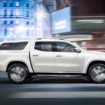 Mercedes X-Class pickup για τα αλώνια και τα σαλόνια