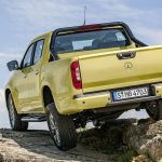 Mercedes X-Class pickup για τα αλώνια και τα σαλόνια