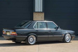 Πωλητήριο σε αψεγάδιαστη BMW 5 (Ε28) Alpina B10
