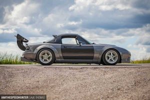 Εξωφρενικό Miata με μοτέρ V8 500 ίππων