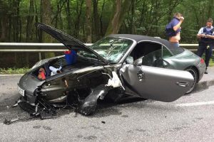 Renault Clio RS και Porsche 911 έγιναν σμπαράλια στο Ring