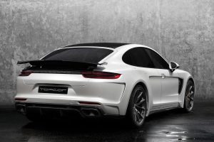 Βελτιωμένη Porsche Panamera με carbon bodykit αξίας 24.500 ευρώ