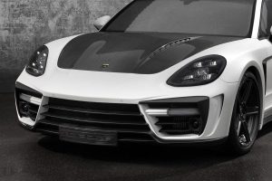 Βελτιωμένη Porsche Panamera με carbon bodykit αξίας 24.500 ευρώ