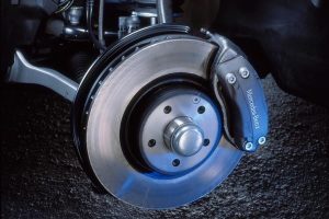 Πακέτα service Mercedes E-Class από 80 ευρώ