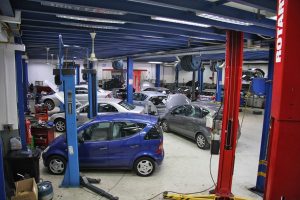 Πακέτα service Mercedes E-Class από 80 ευρώ