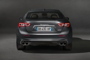 Οι πρώτες φωτογραφίες της νέας Maserati Ghibli GranLusso
