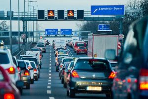 Η Μέρκελ προαναγγέλει το τέλος των diesel και βενζινοκίνητων αυτοκινήτων!