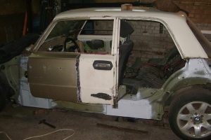 Lada 2101 με εσωτερικό και κινητήρα από BMW! (+video)