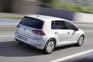 Γνωρίζετε που πωλείται το VW e-Golf με… 3.800 ευρώ;