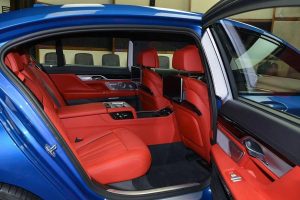 Ειδική παραγγελία BMW M760Li στο Άμπου Ντάμπι