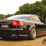 Ένα Audi A8 2ης γενιάς πραγματικό… τούμπανο!