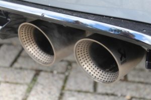 Πωλείται VW Golf R στην τιμή των 75.793 ευρώ!