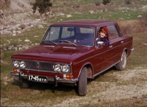 45 χρόνια από το θρυλικό Lada 2103