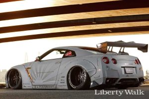 Nissan GT-R… σκέτη τρομοκρατία!