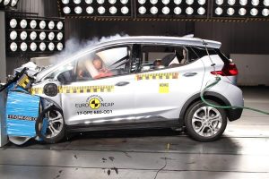 Crash tests σε εννιά νέα μοντέλα με 3, 4 και 5 αστέρια