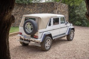 Στο σφυρί για καλό σκοπό η τελευταία Mercedes-Maybach G650 Landaulet