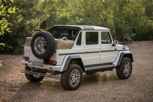 Στο σφυρί για καλό σκοπό η τελευταία Mercedes-Maybach G650 Landaulet