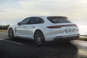 Νέα Porsche Panamera Turbo S E-Hybrid Sport Turismo με 680 «πράσινα» άλογα