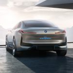 Η BMW αποκαλύπτει το πιο οικογενειακό «i» μοντέλο της (+video)