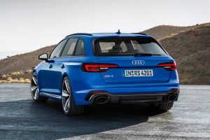 Νέο Audi RS 4 Avant για οικογενειακές πτήσεις!