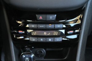 Δοκιμή Peugeot 208 diesel 1.6 BlueHDi 100 Connect