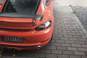 Βελτιωμένη Porsche 718 Cayman για τους λάτρεις του carbon