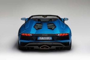 Ανοικτή Lamborghini Aventador S με 740 ίππους
