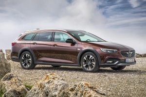 Νέος biturbo diesel με 210 άλογα για το Opel Insignia