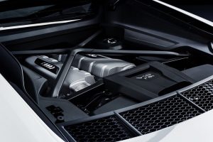 Η Audi αποκαλύπτει το πρώτο πισωκίνητο R8