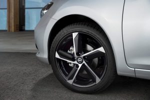 Νέο Nissan Pulsar Black Edition