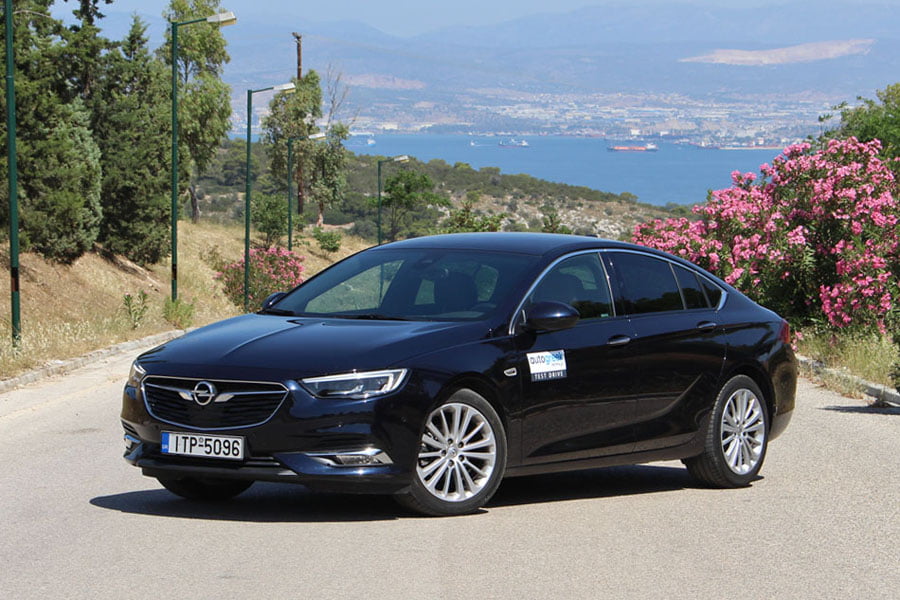 https://autogreeknews.gr/wp-content/uploads/2017/10/Opel-Insignia-15-7.jpg