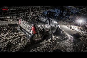 TOYOTA_HILUX_HILLY_07