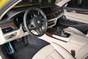 Ειδική παραγγελία BMW M760Li μοιάζει σαν μεγάλη M3