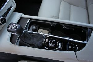 Δοκιμή Volvo V90 Cross Country D5 AWD