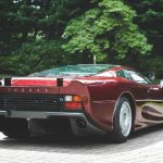 Εξαιρετικά σπάνια Jaguar XJ220 έπιασε τρελά λεφτά