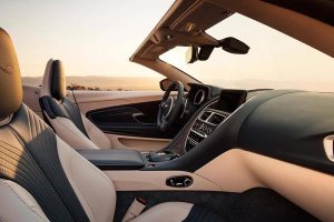 Νέα Aston Martin DB11 Volante με μοτέρ Mercede-AMG (+video)