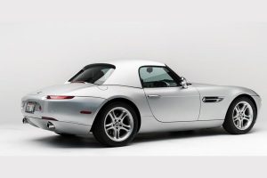 Στο σφυρί η BMW Z8 του Steve Jobs για τρελά λεφτά