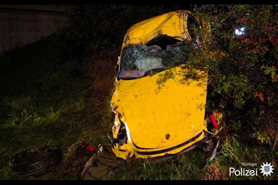 Porsche Cayman GT4 «έφυγε» με 300 χλμ./ώρα