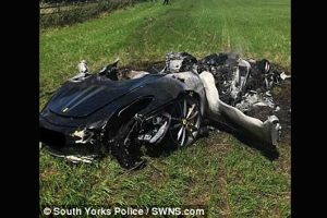 Αγόρασε αυτή τη Ferrari F430. Δείτε πως την έκανε μέσα σε μία ώρα