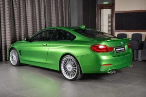 BMW Alpina B4 S Biturbo κάνει τη M4 να… πρασινίζει