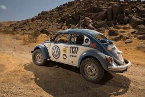 Με Beetle του 1970 στα χώματα του Baja 1000