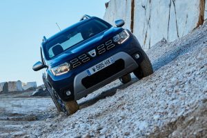 Το νέο Dacia Duster ποζάρει για όλο τον κόσμο στην Ελλάδα (+video)