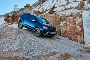 Το νέο Dacia Duster ποζάρει για όλο τον κόσμο στην Ελλάδα (+video)