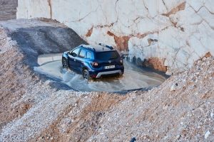 Το νέο Dacia Duster ποζάρει για όλο τον κόσμο στην Ελλάδα (+video)