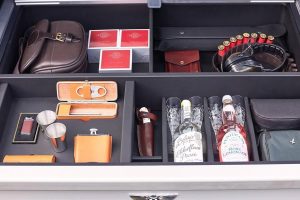 Δεν φαντάζεσαι ποιο είναι το πιο κυριλέ αυτοκίνητο για κυνηγούς